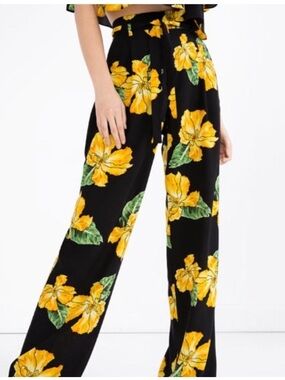 Zara Black Wide-Leg Pants with Yellow Floral Print